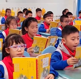 东营丽景小学三年级四班晨读视频
